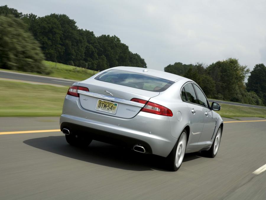  Jaguar XF 2008 года  (US) (фото 6 из 30)